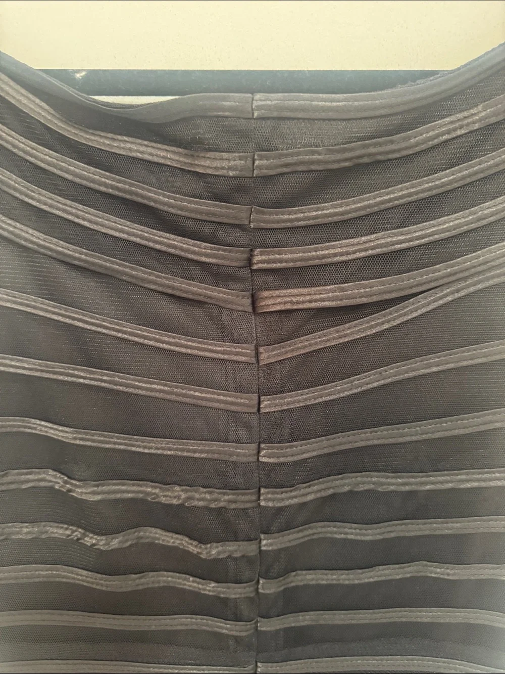 Sandra Darren Size 12 Black Dressy Detail Top - Picture 11 of 13